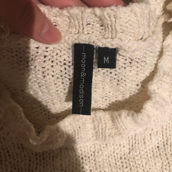 Moon&Madison knit sweater. White colour. Size M. - Picture 2 of 3
